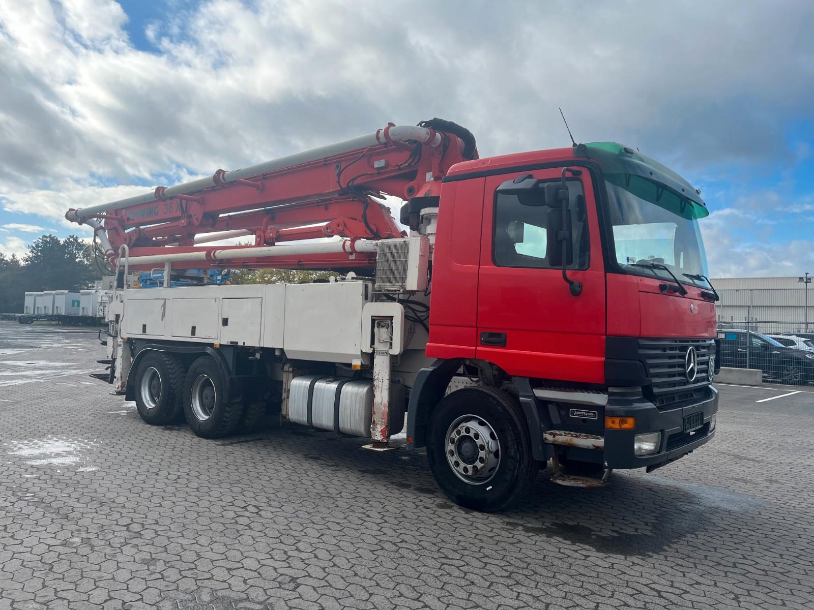Mercedes-Benz 2636 Schwing 34m