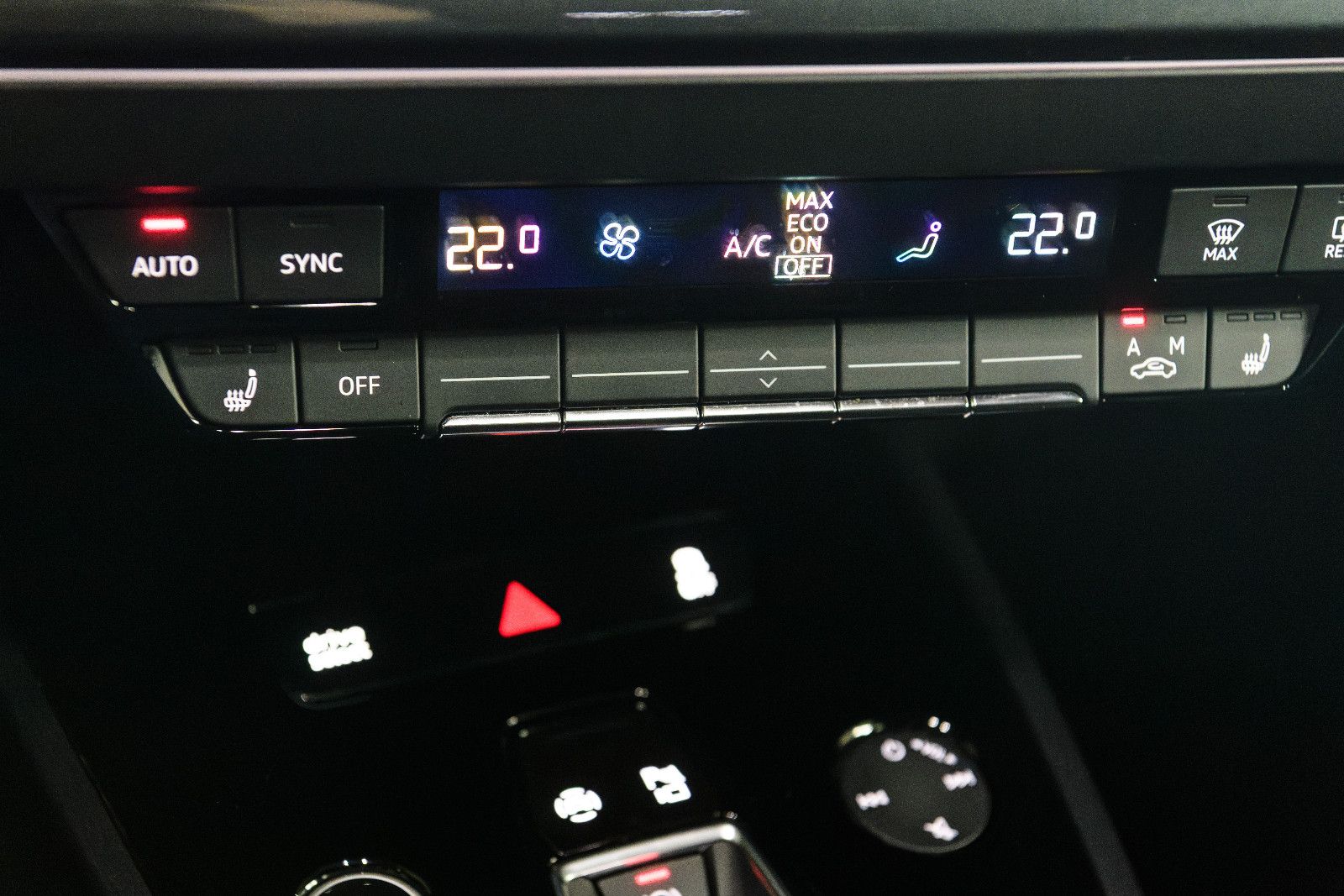 Fahrzeugabbildung Audi Q4 e-tron 45 RFK/MATRIX