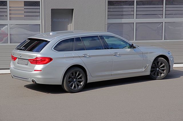 BMW 520d xDrive Sport Line*LED,HeadUp,Harmon&Kardon*