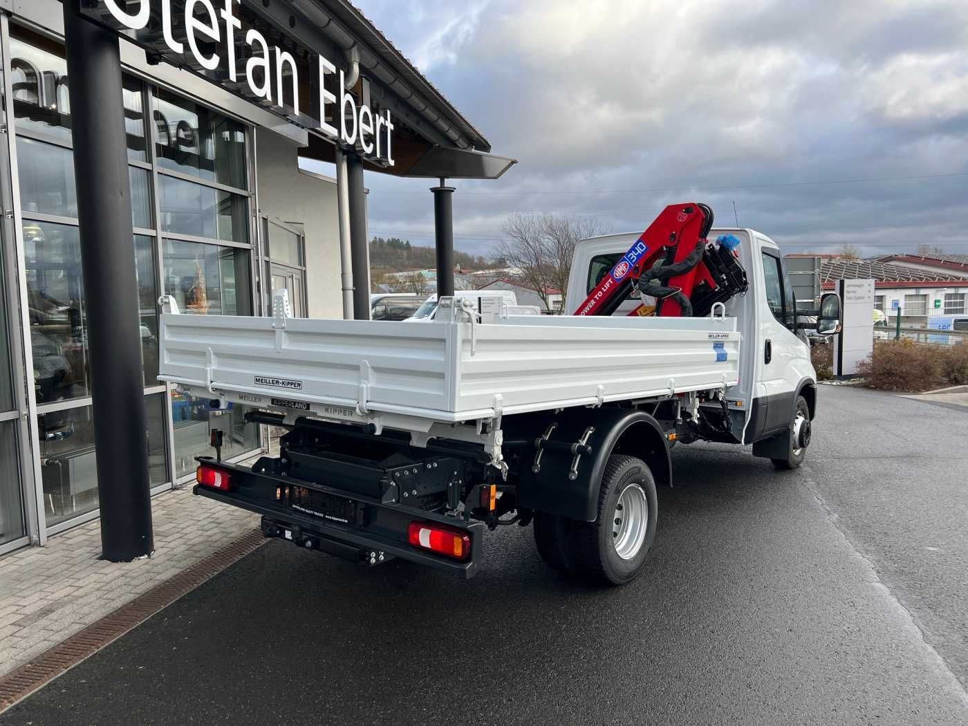 Fahrzeugabbildung Iveco Daily 70C18 *Kipper+Kran*