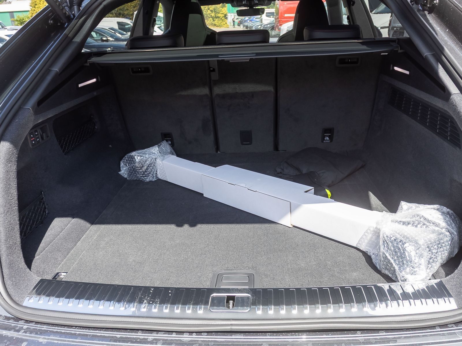 Audi RSQ8 - Bild 25
