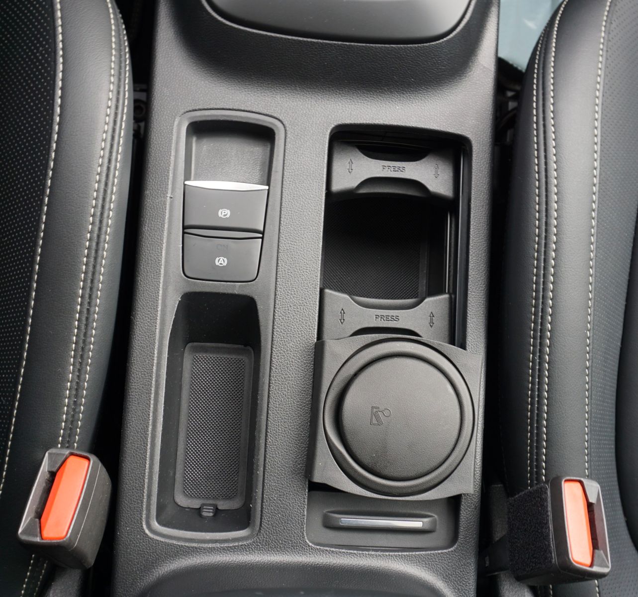 Fahrzeugabbildung Ford Focus Turnier Vignale, Kamera, Pano, Leder, LED