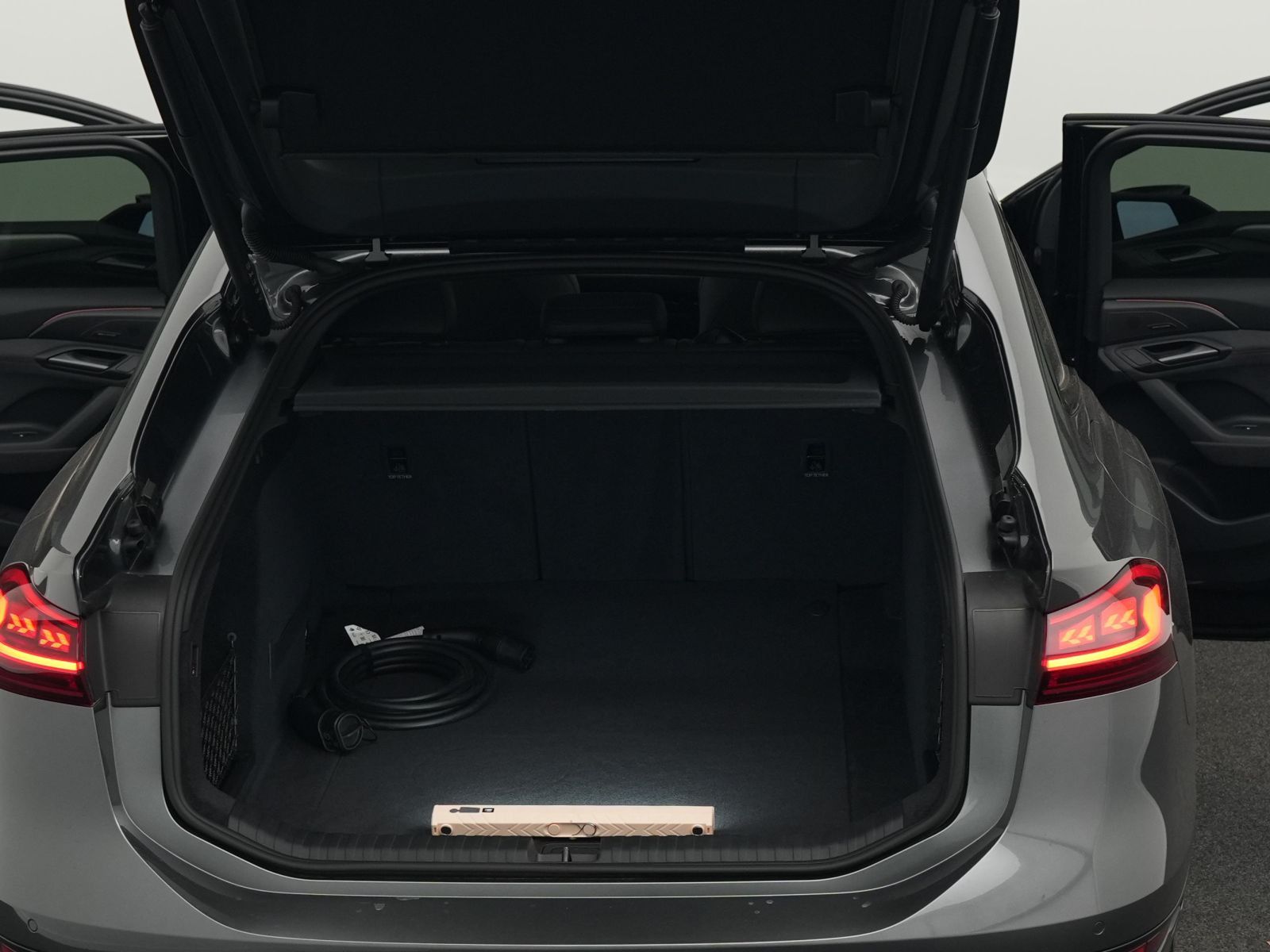 Audi S6 e-tron - Bild 18