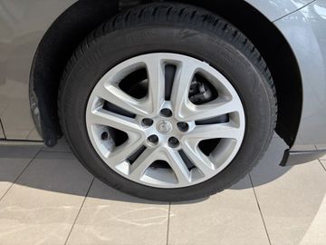 Fotografie 4 des Opel Astra 1.2 Turbo S/S AHK / Keyless Open