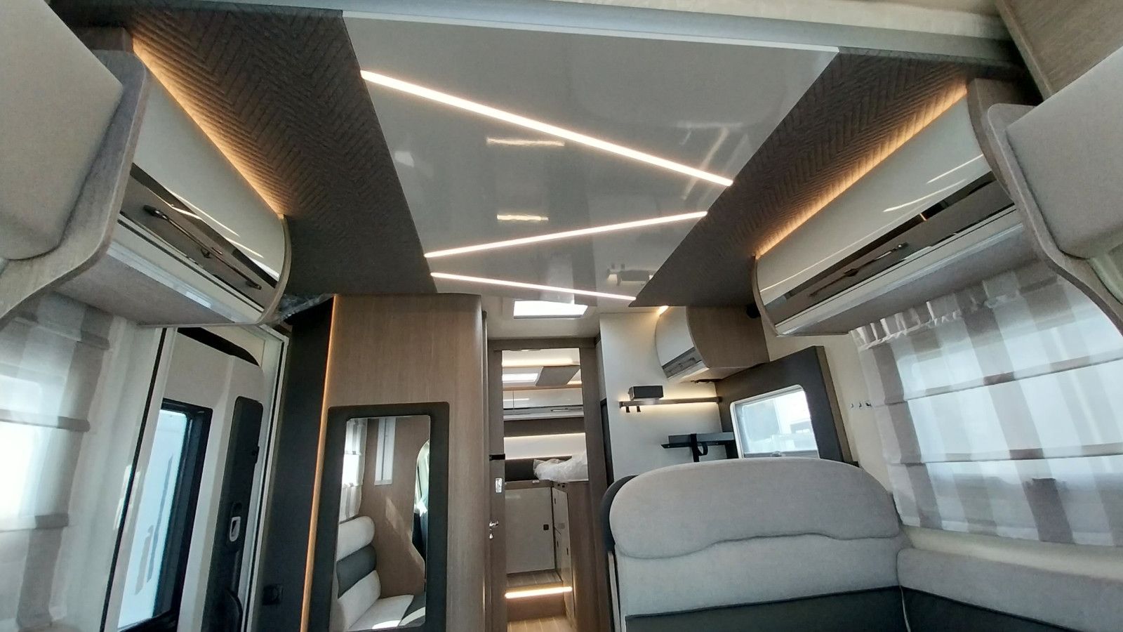Fahrzeugabbildung Roller Team Zefiro 285 TL 2026 - Automatik 6.702€ sparen!