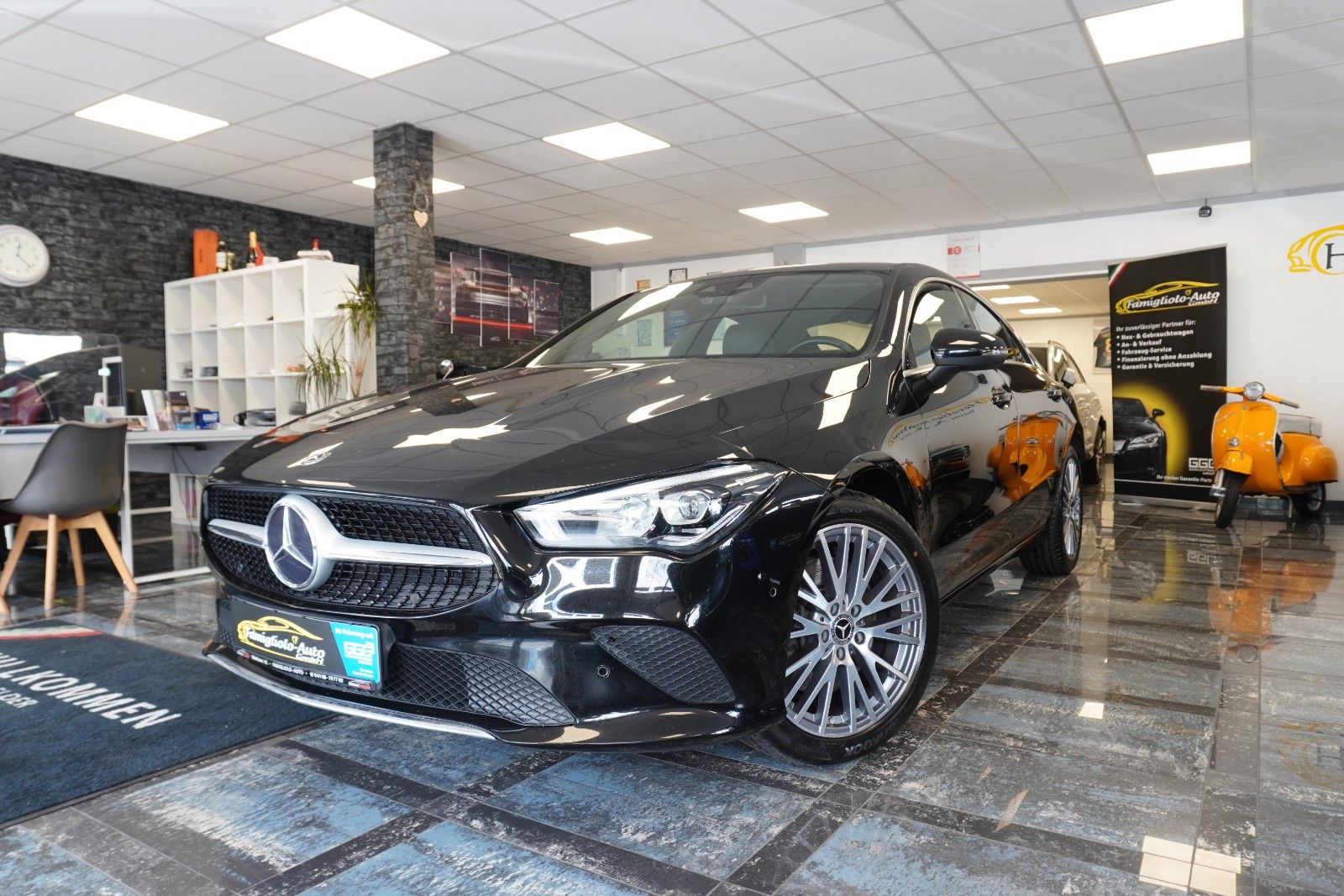 MERCEDES-BENZ CLA 250/Aluräder/Virtual/Teilleder/LED Schein/