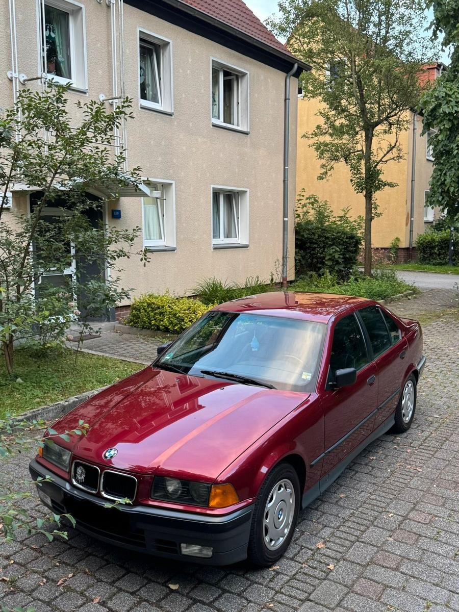 BMW 320