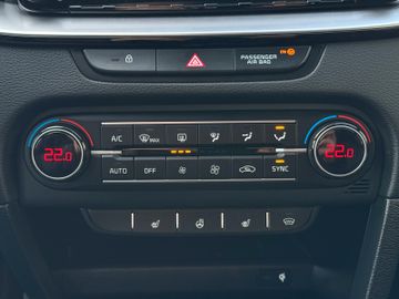 Kia ProCeed 1.6T DCT7 GT Nav Memory Glasdach Kamera