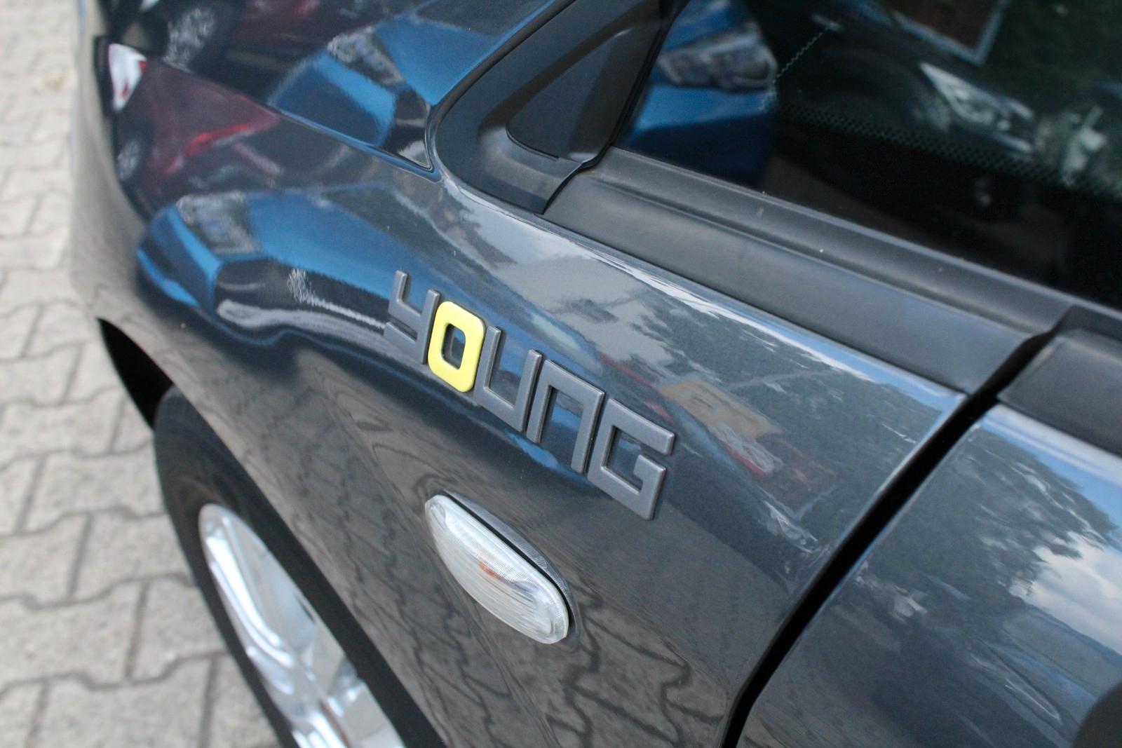 Fiat Punto Young * PDC * Navi * Klima *