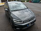 Volkswagen Touran 1.8 TSI DSG Highline - 7 Sitzer - Pano - VW Touran Gebrauchtwagen in Freiburg
