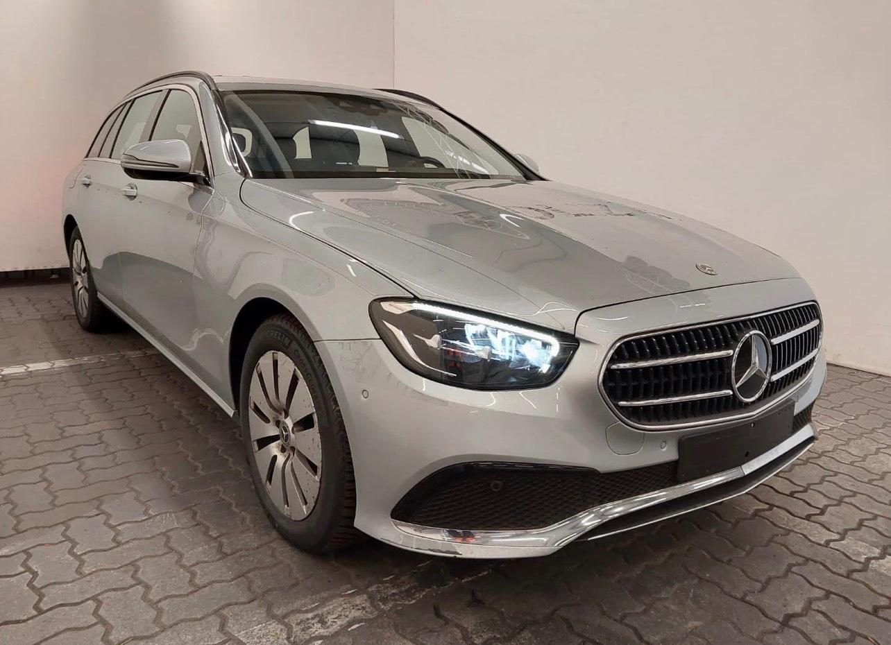 Mercedes-Benz E 220 E T-Modell E 220 d