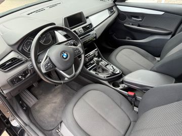 BMW 218 - 9