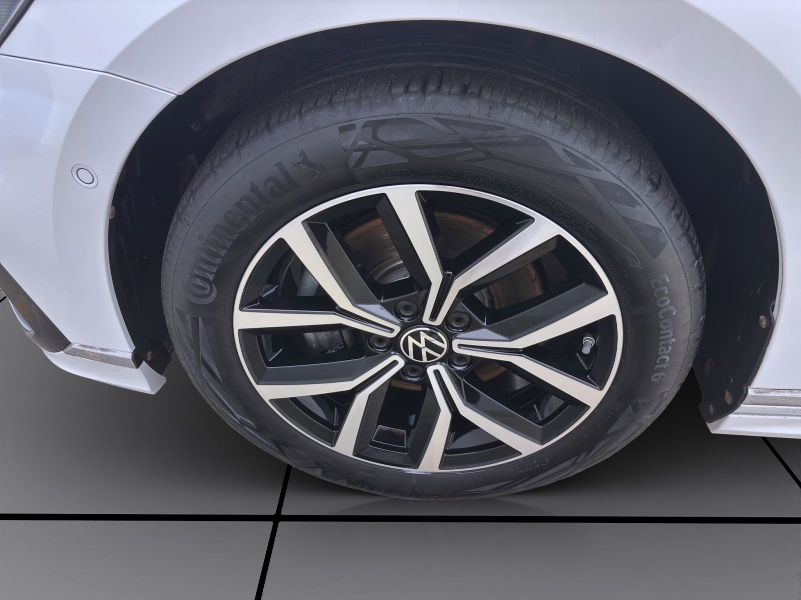 Volkswagen Passat Variant - Bild 9
