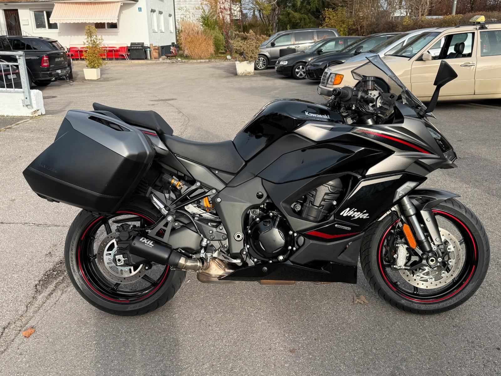 Kawasaki 1100 SX SE Koffer, Zubehör Auspuff