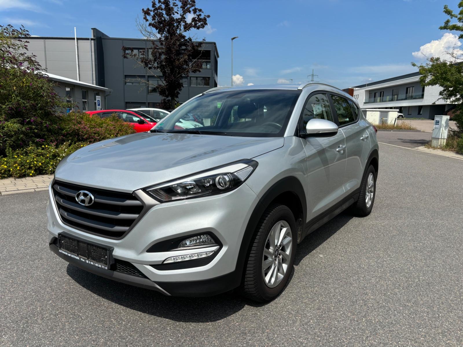Hyundai Tucson 1.6/Kamera/1-Hand/Navi/Garantie /Tüv neu