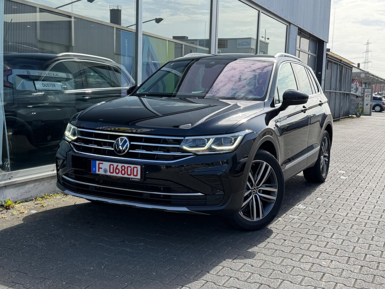 Volkswagen Tiguan Elegance IQ-Light/Navi/Kamera/AHK/HUD/ACC