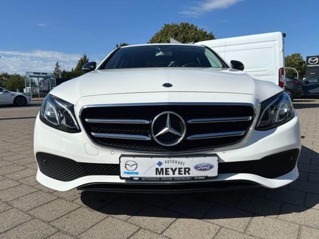 Mercedes-Benz E 200 2.0 Avantgarde Aut. Limousine