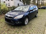 Ford Focus Titanium 1.6 Benziner TÜV 07/20... - Ford Focus aus 2011: 2.0