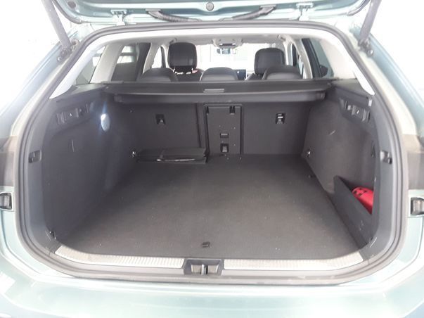 Volkswagen Passat Variant - Bild 9