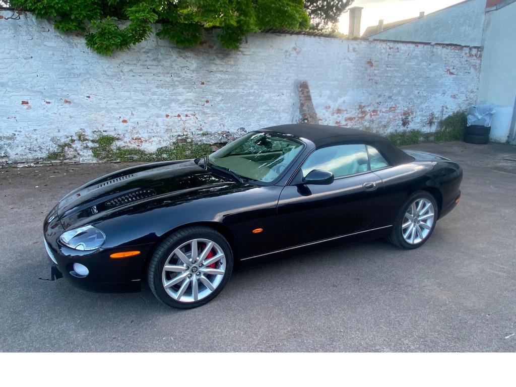 Jaguar XKR