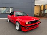 BMW e30 318i Cabrio Brilliantrot restaurie... - BMW 318 aus 1992