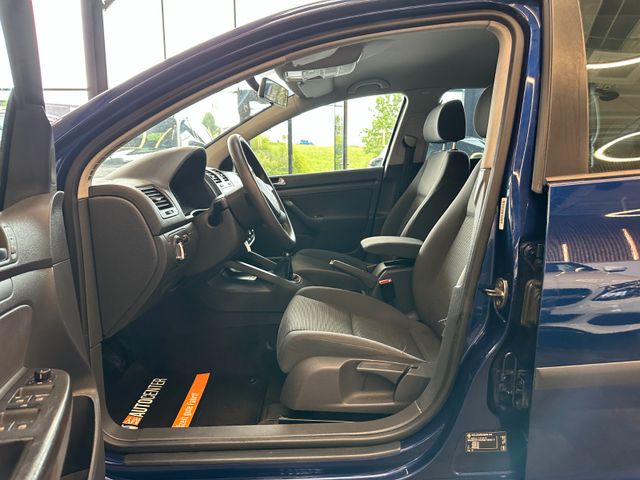MYAUTOCENTER – Gebraucht- und Jahreswagen mit Werkstattservice in Pfaffenhofen Volkswagen Golf V Lim. Trendline *TÜV*Klima*