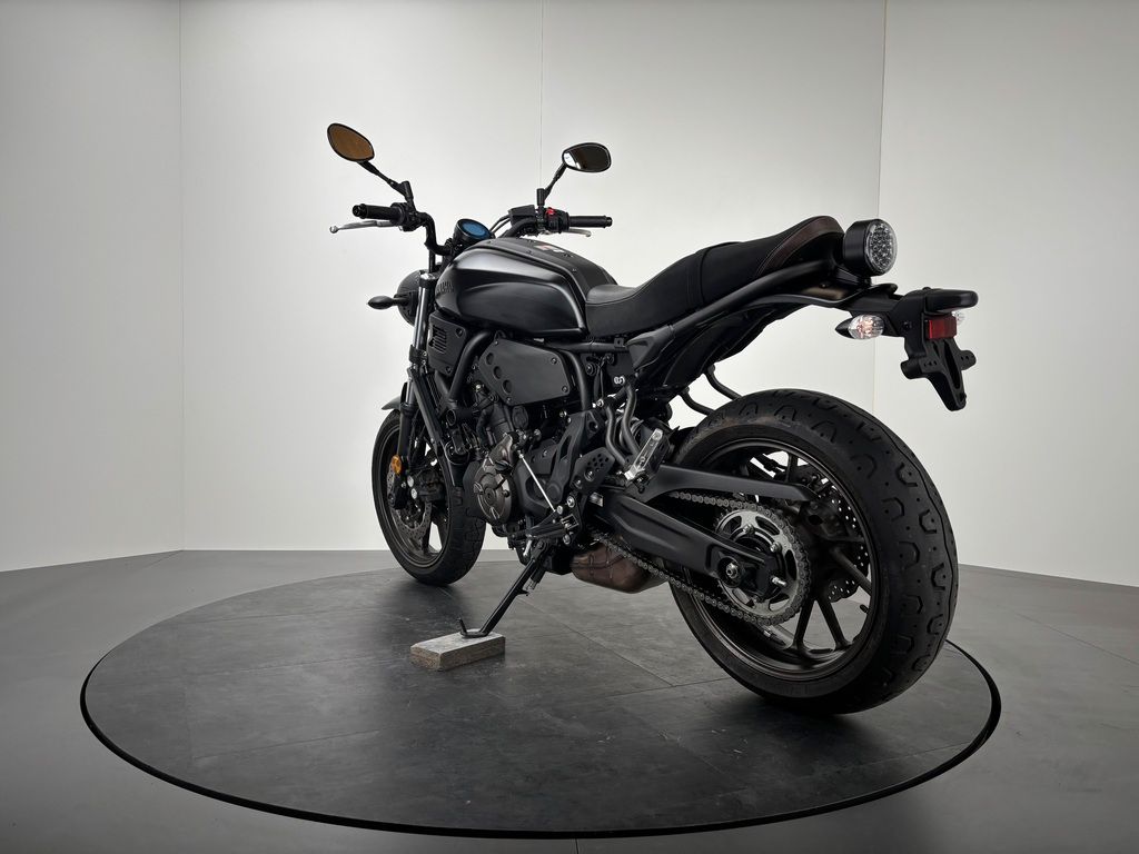 Fahrzeugabbildung Yamaha XSR 700 35KW *NEUWERTIG *SERIVCE NEU