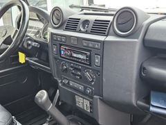 Fahrzeugabbildung Defender 90 E Station Wagon TD4 FAP  1. Hand