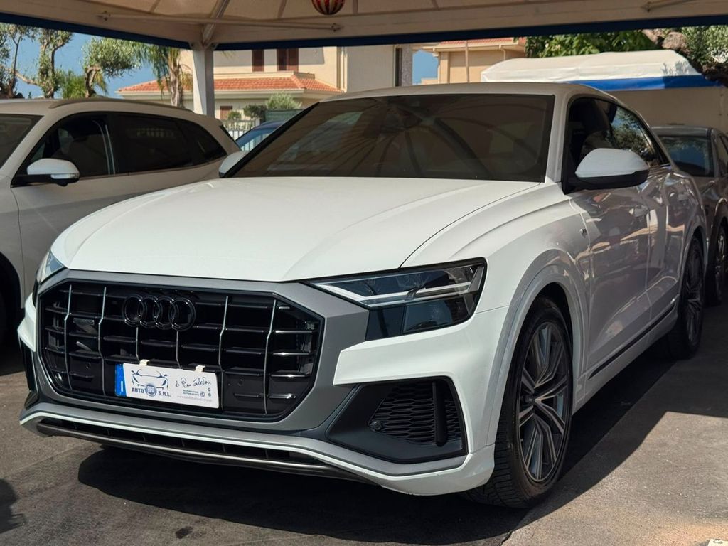 Image of Audi Q8