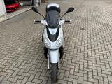 Piaggio CARNABY 125 - PIAGGIO ROLLER 125
