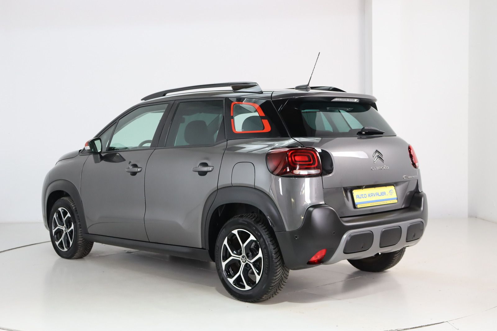 Fahrzeugabbildung Citroën C3 Aircross PT 110 Shine * LED * SHZ *