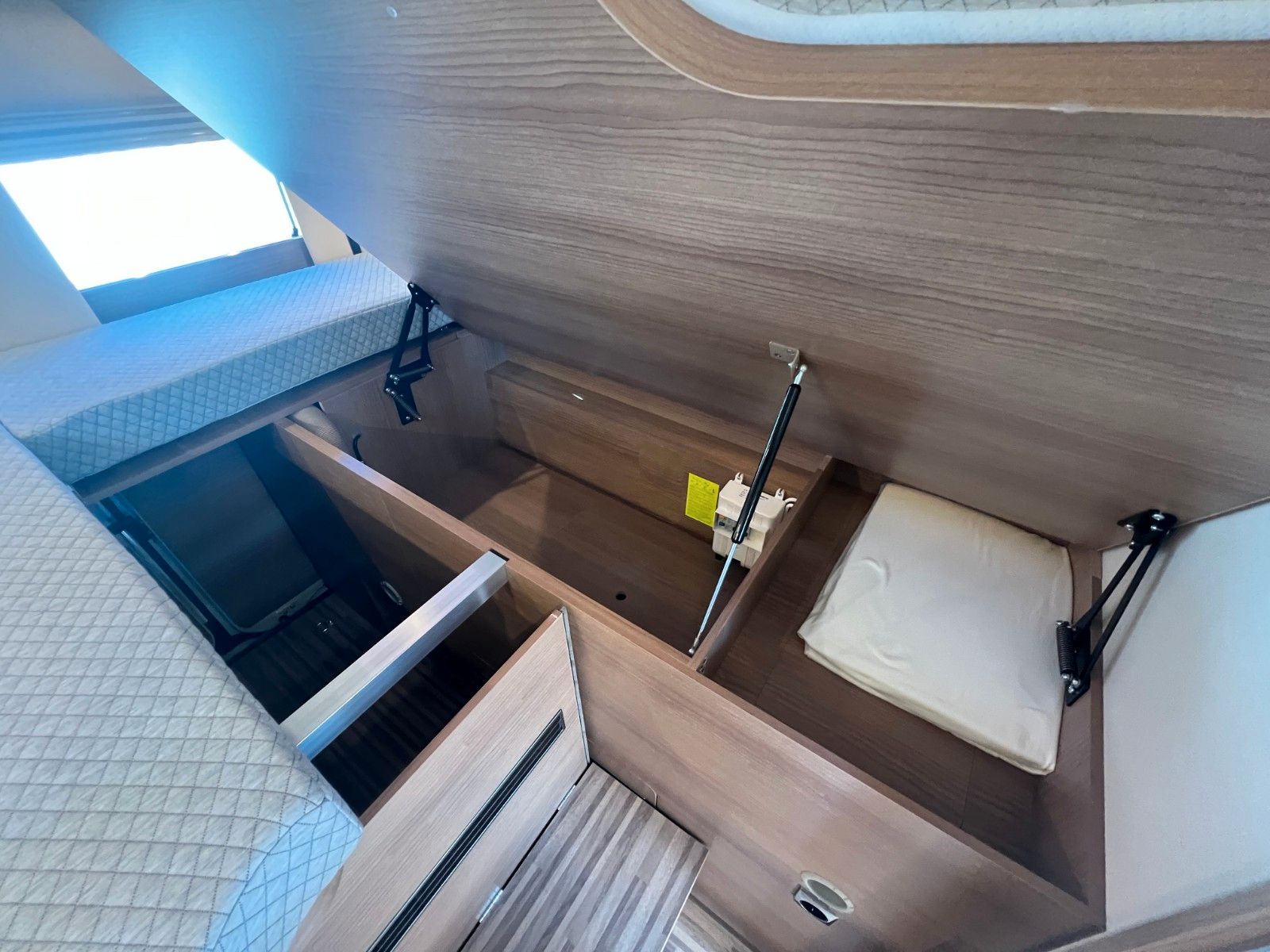 Fahrzeugabbildung Malibu Van diversity GT skyview 640 LE K