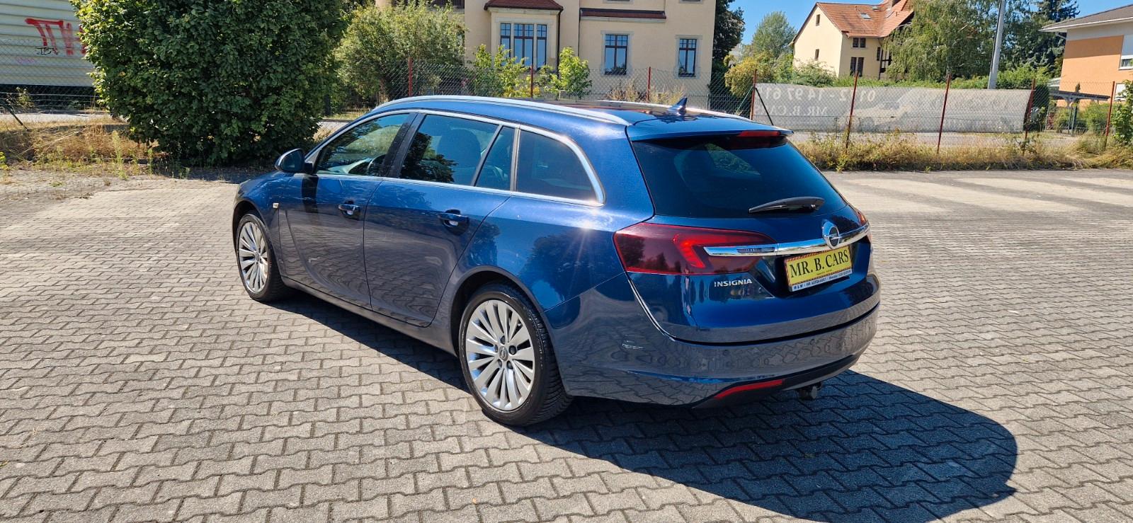 Opel Insignia 2013 — interior