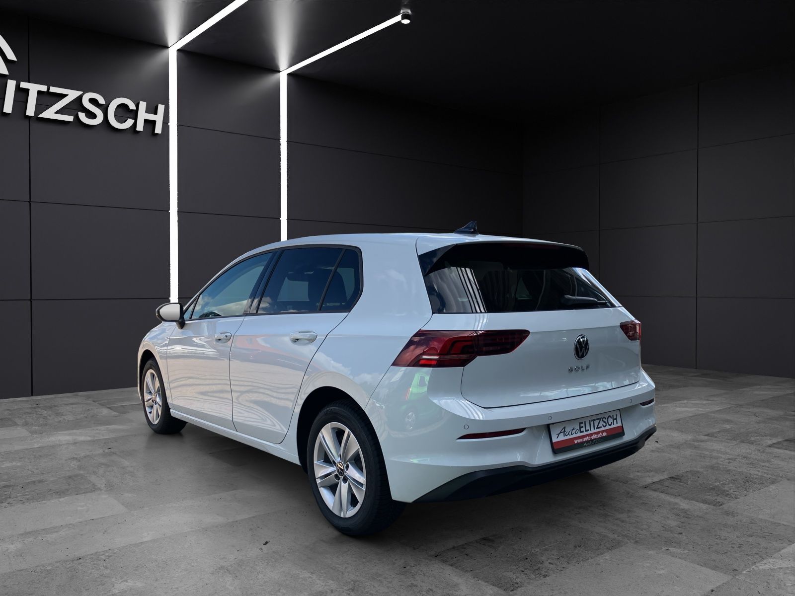 Fahrzeugabbildung Volkswagen Golf VIII TDI Life LED ACC RFK