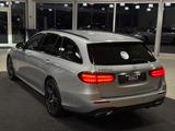 Mercedes-Benz E 300 de T AMG Line NAVI-LED-KAMERA-SHD-AHK-CARP - Hybrid (Diesel/Elektro): Silber
