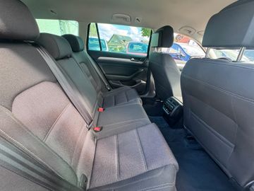 Volkswagen Passat Variant - 10