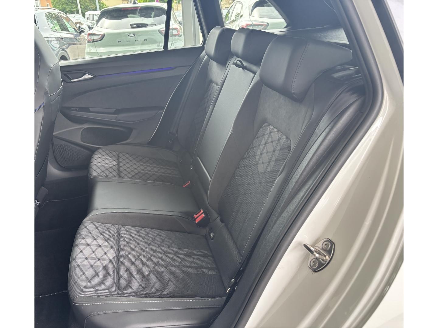 Volkswagen Golf VIII Variant 1.5 TSI R-Line LED ACC RFK ALL, миниатюра 8