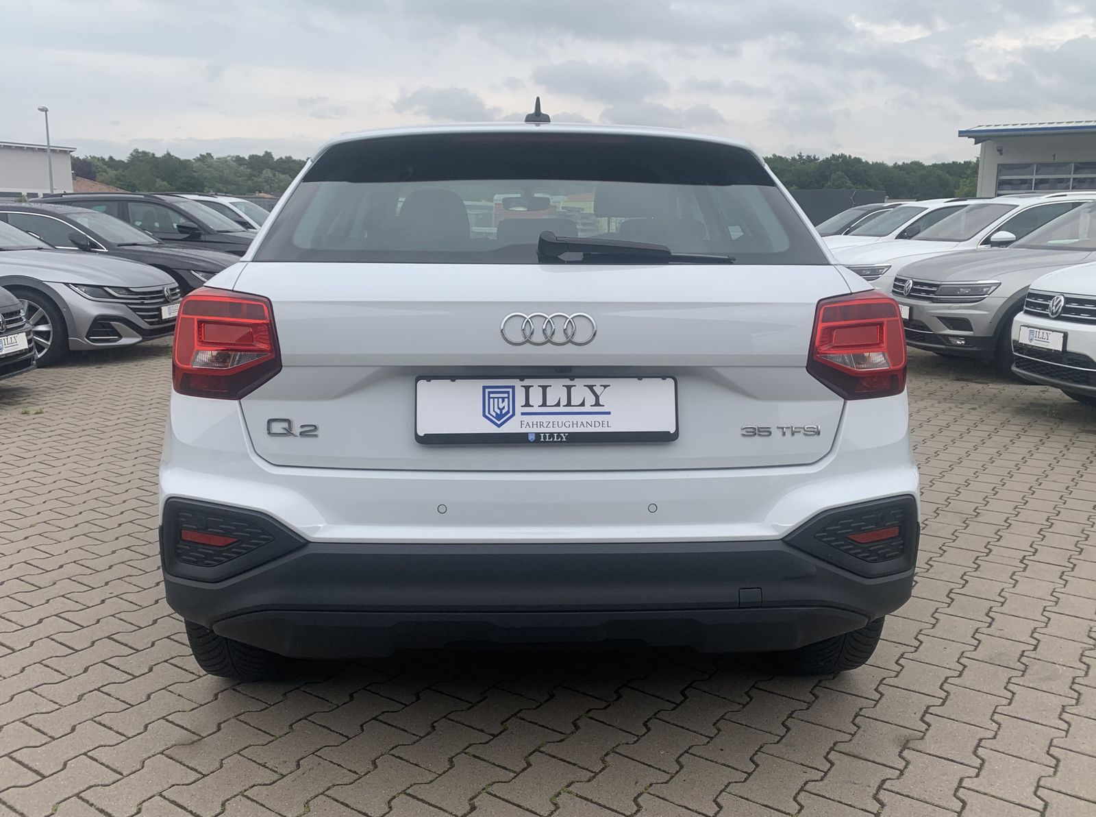 Fahrzeugabbildung Audi Q2 1.5 TFSI*Cam*Navi*LED*Klima*Assistenzpaket*
