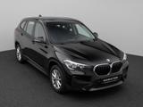 BMW X1 sD20i Panorama Navi Lordos DAB HiFi Parkassis - BMW X1: 20i