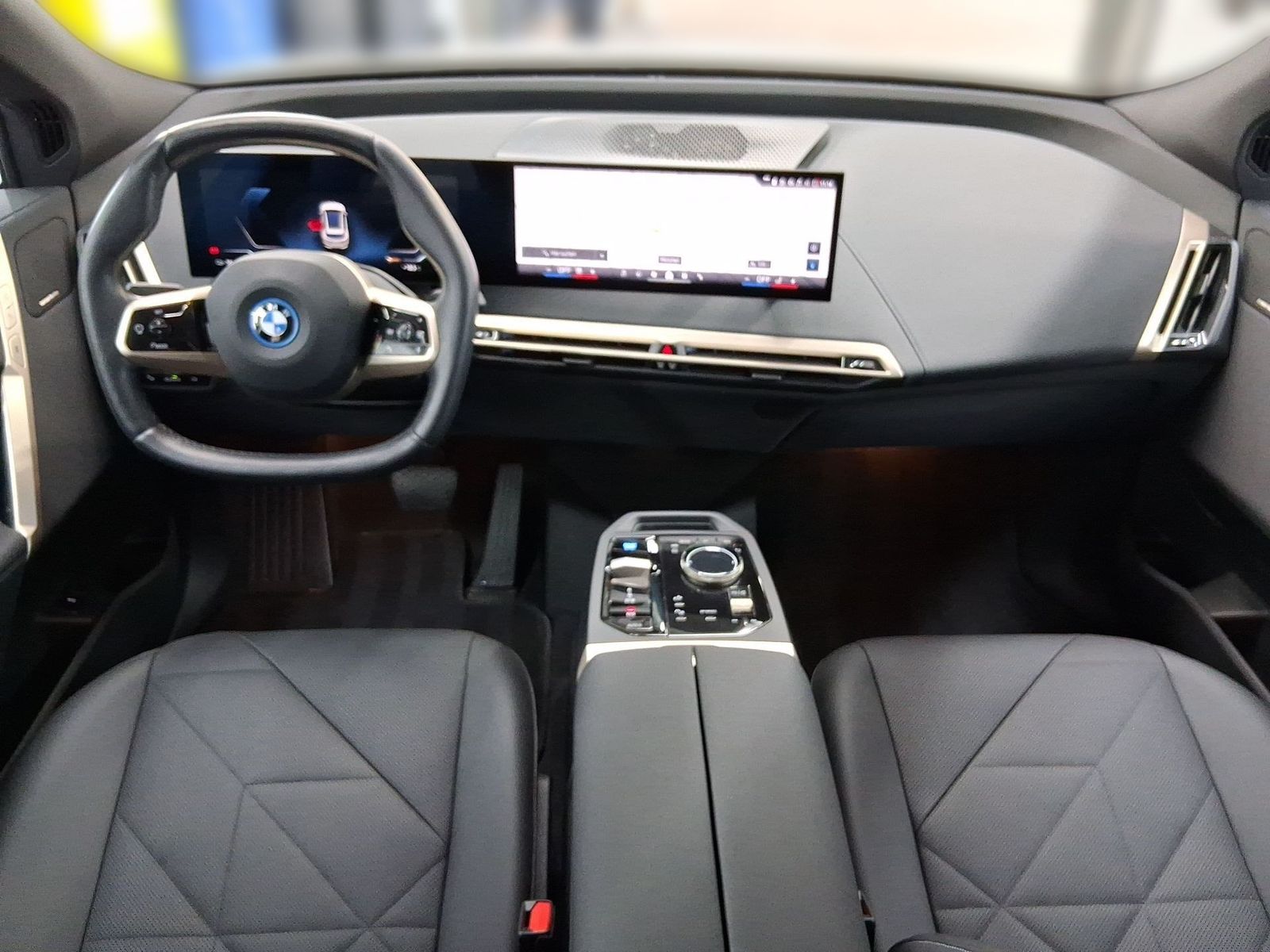 BMW iX - Bild 10