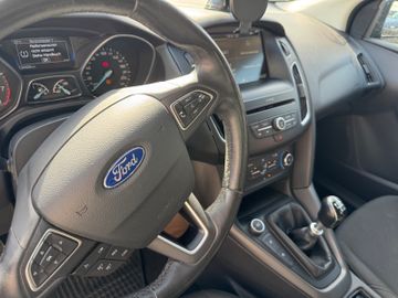 Ford Focus - 8