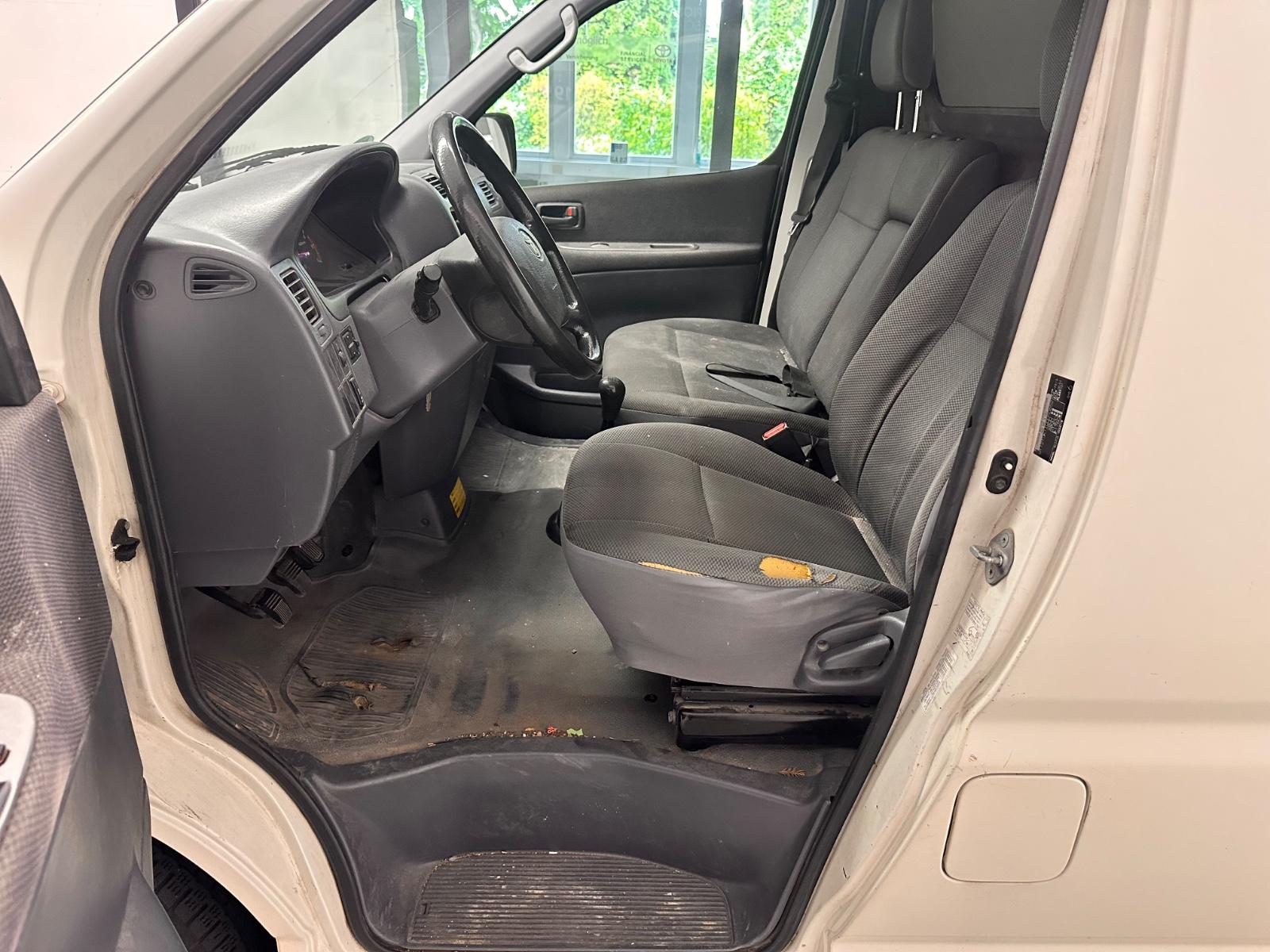 Toyota Hiace HI-ACE Kasten TD
