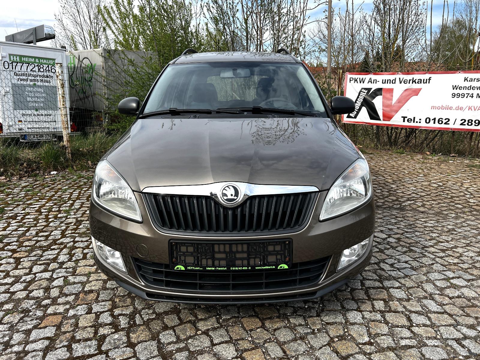 Skoda Roomster TÜV und Service NEU ! 8-Fach bereift