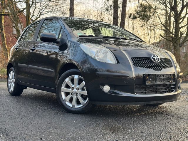 Toyota Yaris Sol NEU TÜV , Inspektion