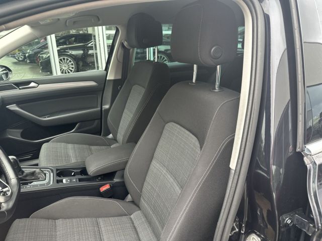 Passat Variant 2.0 TDI DSG Business LED NAVI AHK