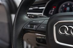 AUDI Q7 50 TDI competition plus*AHK*HU*B&O*PANO*VOLL AUDI Q7 50 TDI competition plus*AHK*HU*B&O*PANO*VOLL