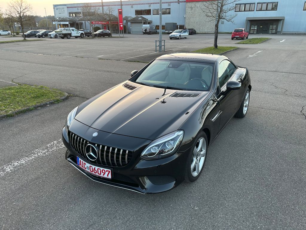 Mercedes-Benz SLC 200