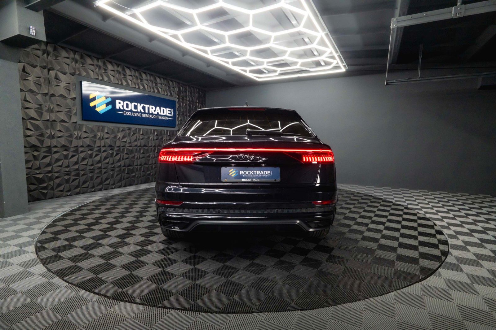 Fahrzeugabbildung Audi Q8 50 TDI quattro S-Line Black Design*ACC*22Zoll