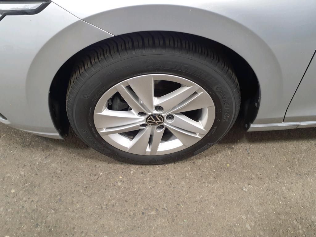 Volkswagen Golf Life 2.0 TDI PDC*Tempo*Klima*NAV*SH