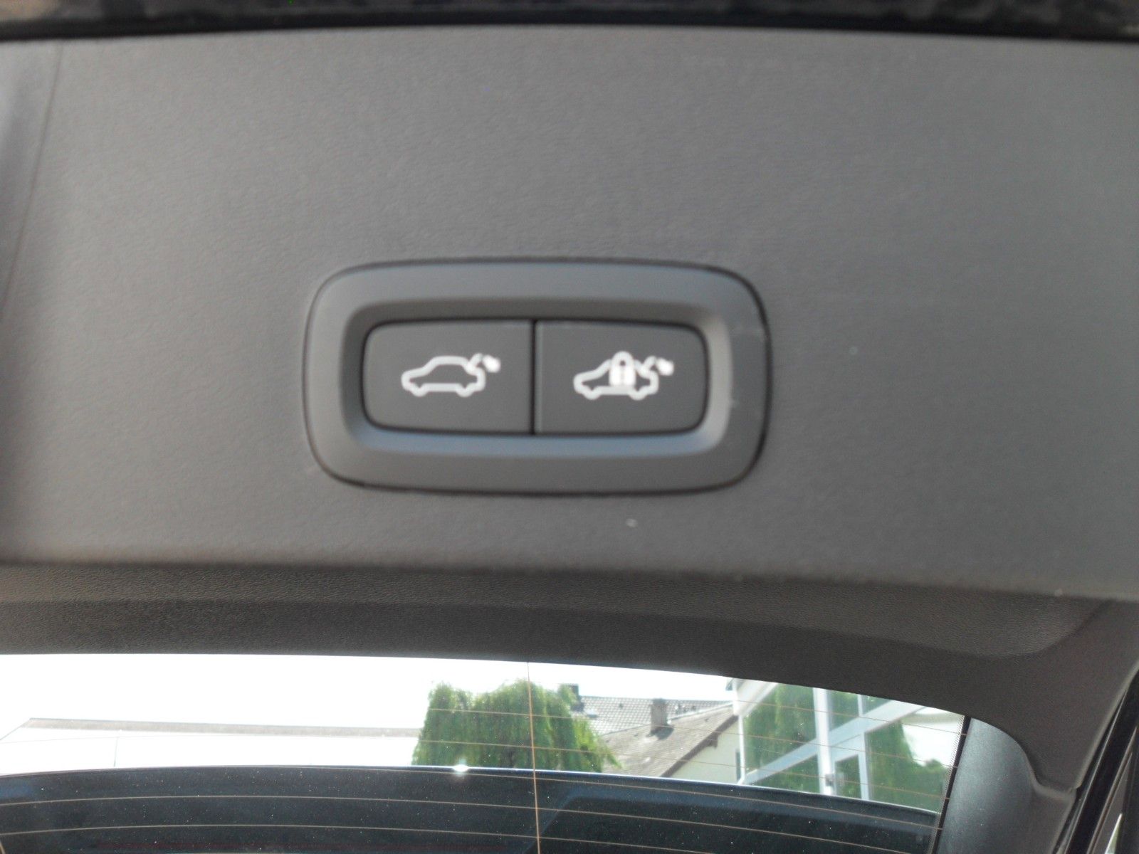 Fahrzeugabbildung Volvo XC 40 B4 Core